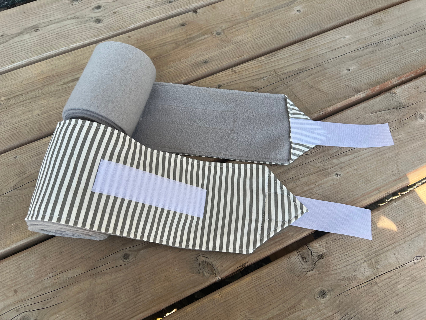Set of 2 Horse Polo Wraps - Grey with Strips