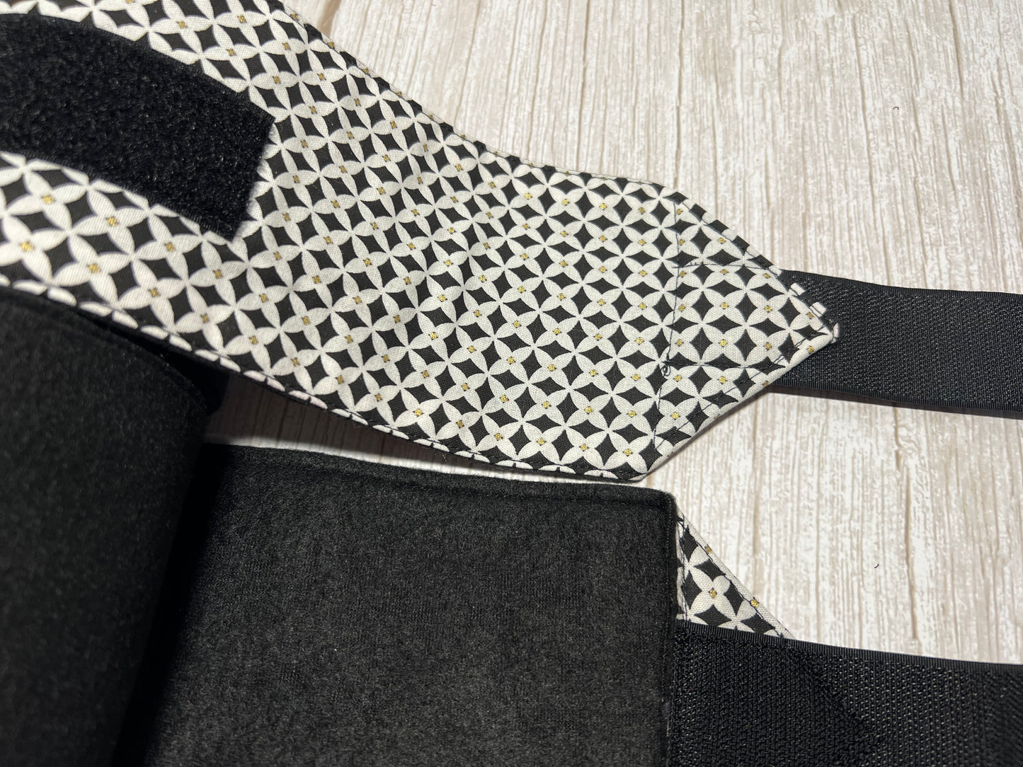 Set of 2 Horse Polo Wraps - Black with Diamonds