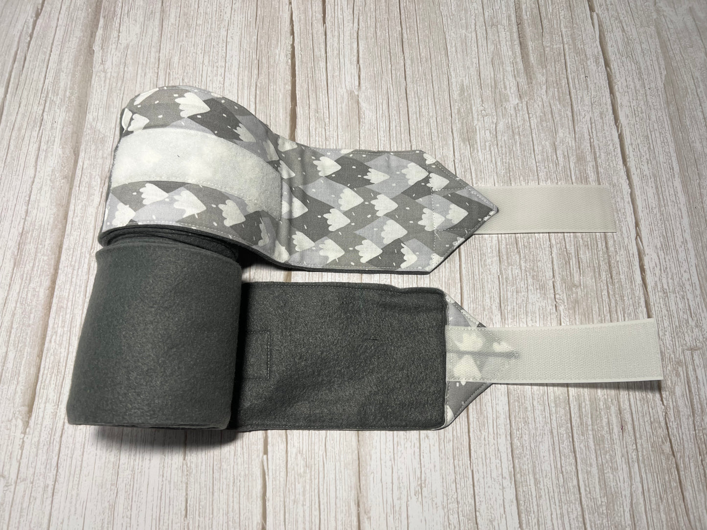 Set of 2 Horse Polo Wraps - Charcoal Grey with Design