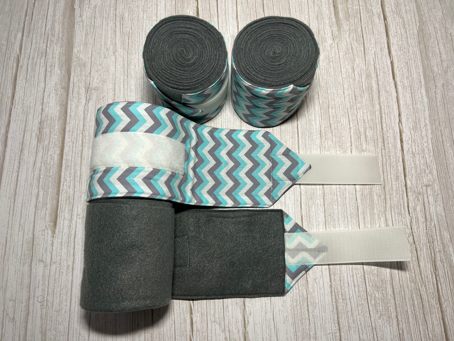 Set of 4 Horse Polo Wraps - Grey with Chevron Design