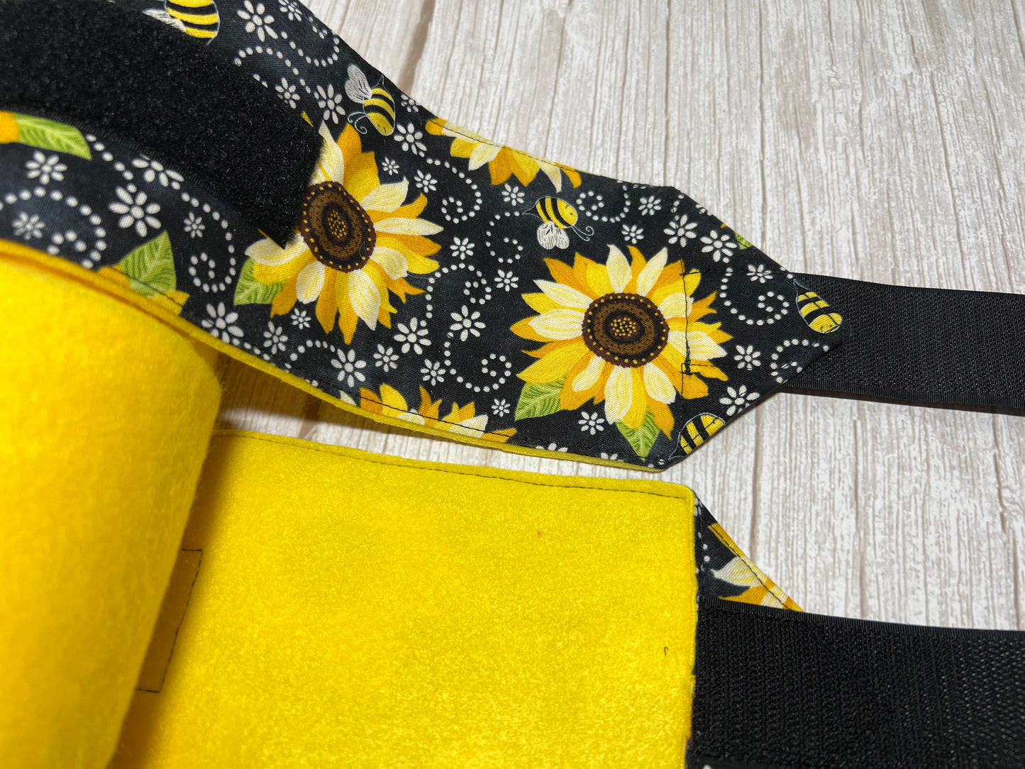 Set of 2 Horse Polo Wraps - Yellow with Sunflowers Bees