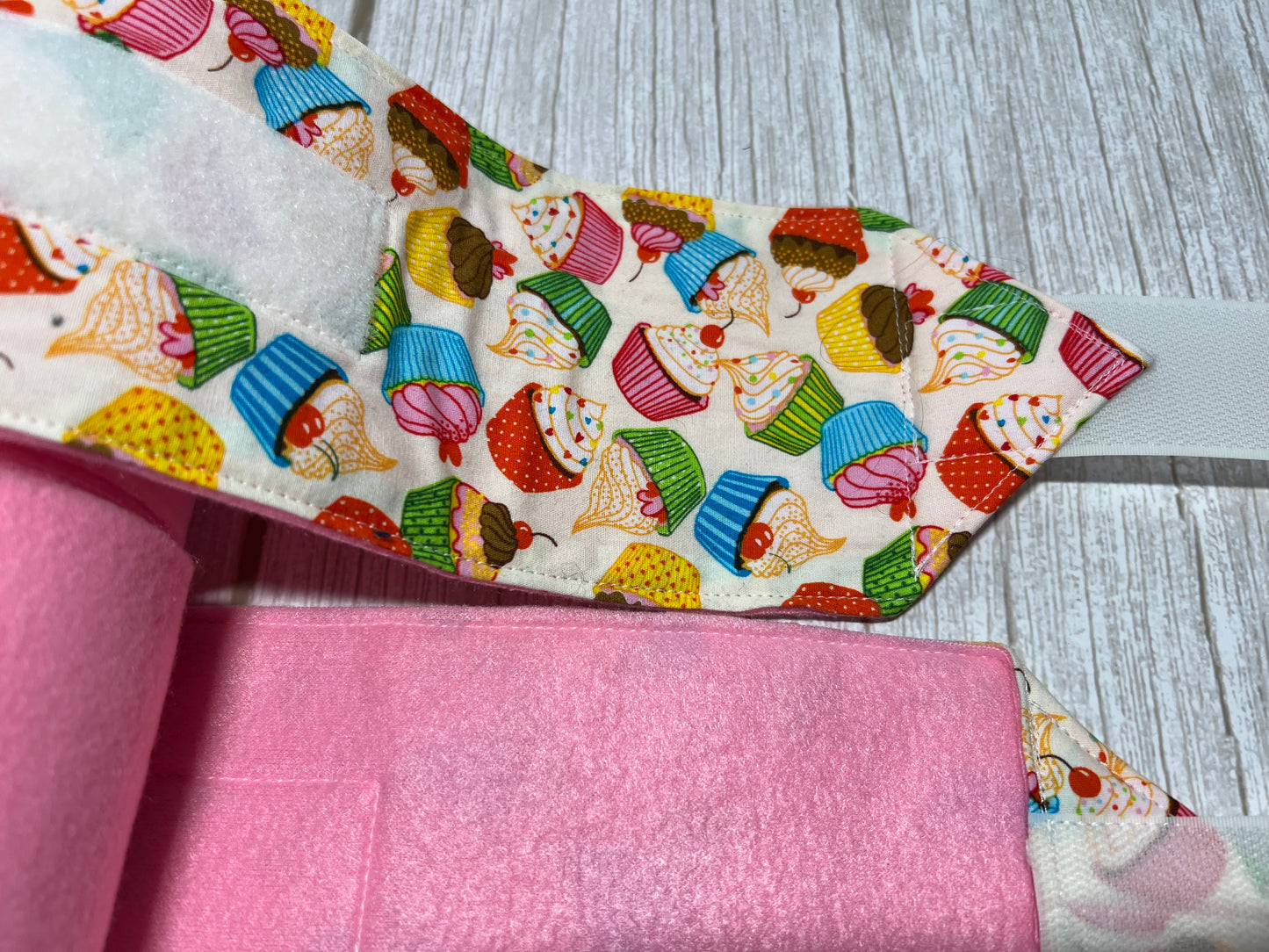 Lot de 2 polos pour chevaux - Rose avec cupcakes