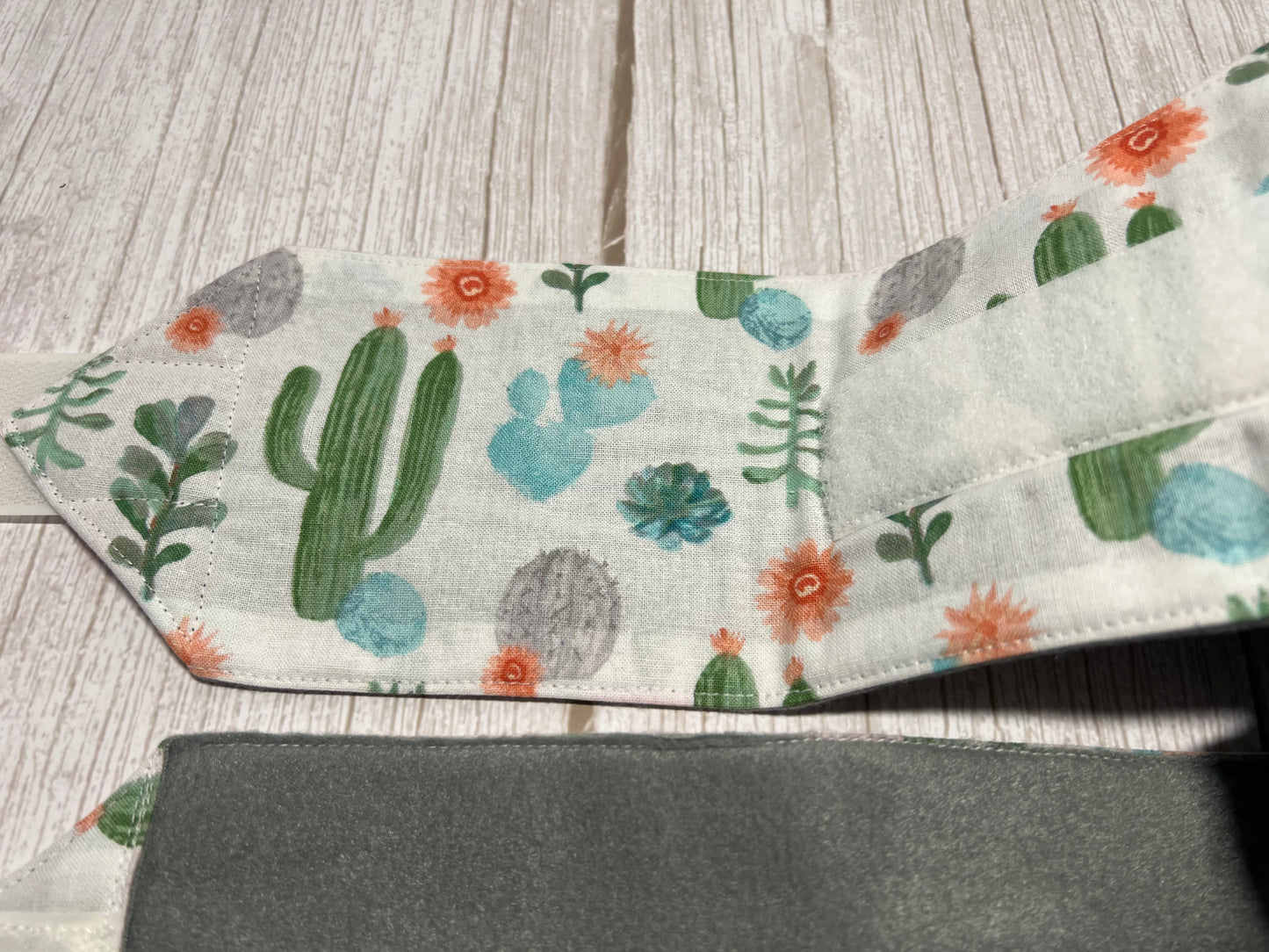 Set of 2 Horse Polo Wraps - Grey with Floral Cactus