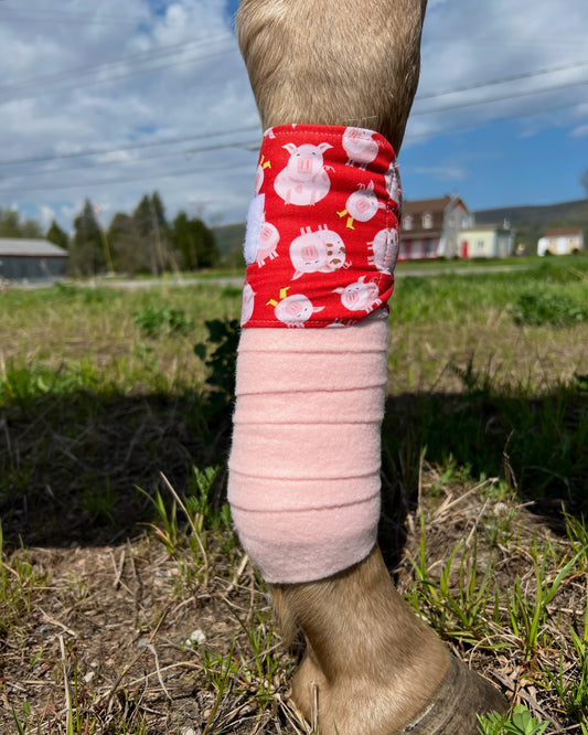 Set of 2 Horse Polo Wraps - Light Pink with Pigs